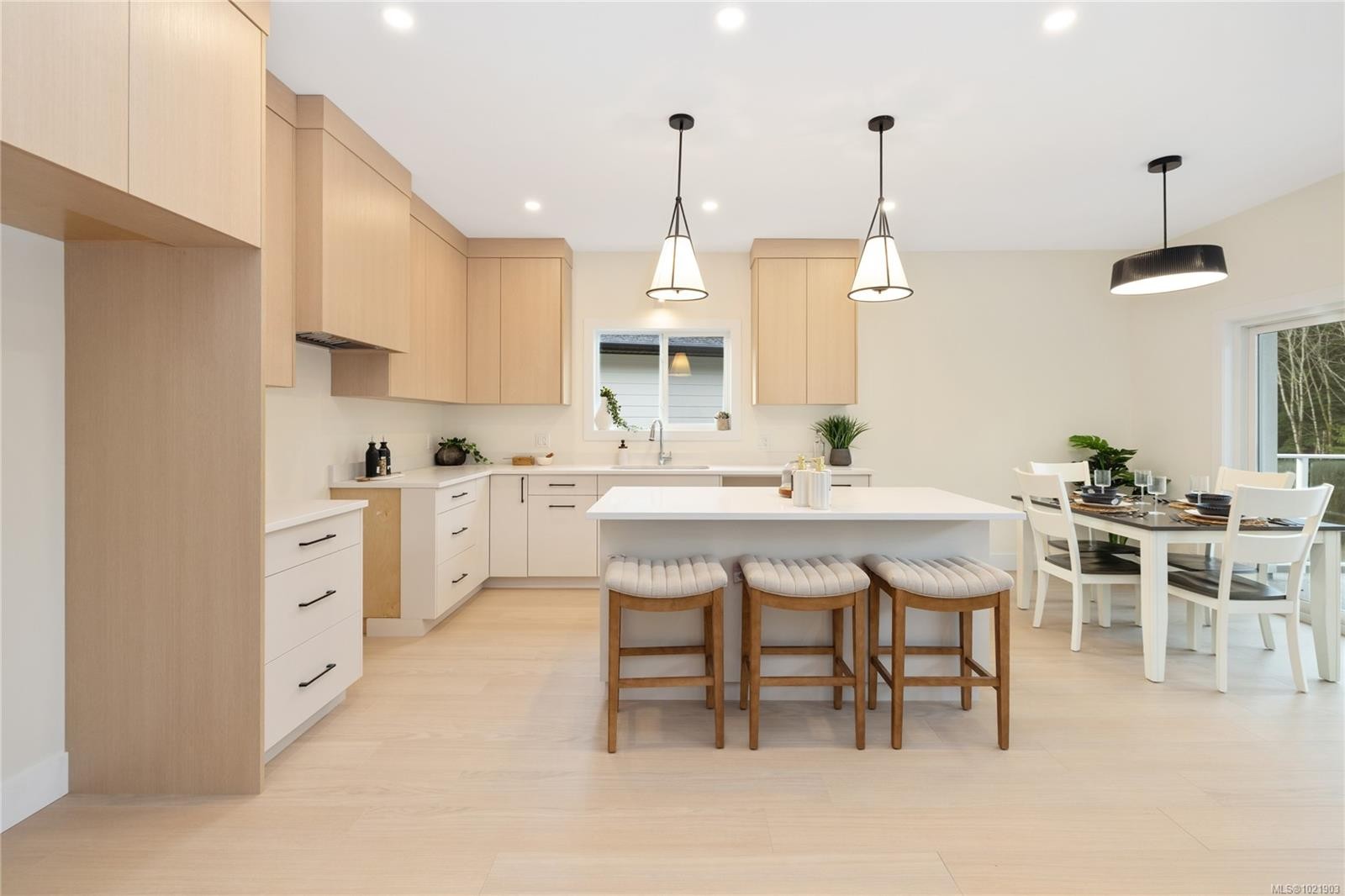 7146 Elkridge Rd, Lake Cowichan, BC