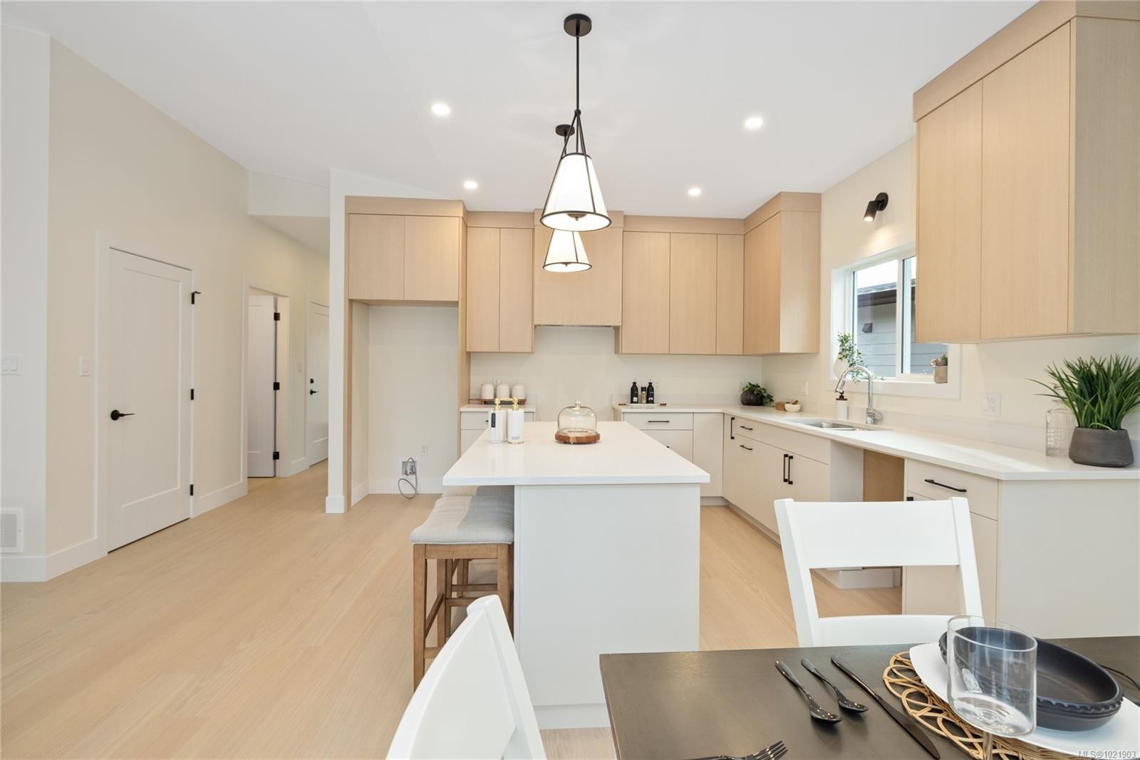 7146 Elkridge Rd, Lake Cowichan, BC