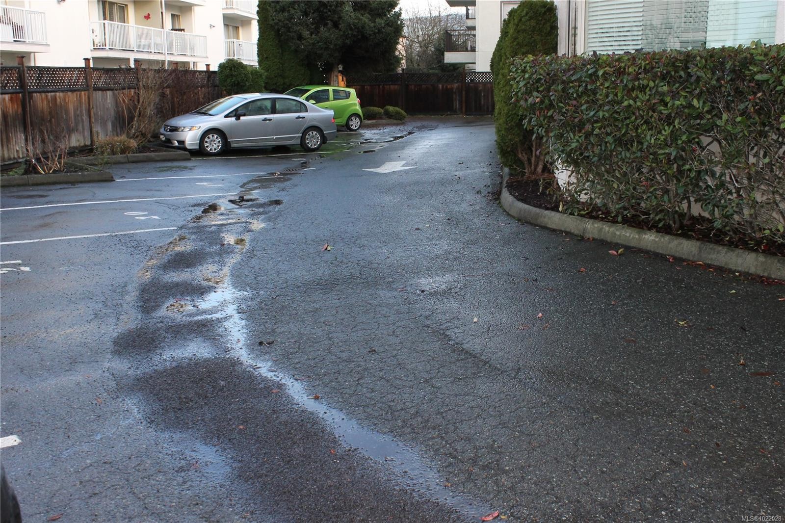 203-300 Bundock Ave, Duncan, BC - Outdoor