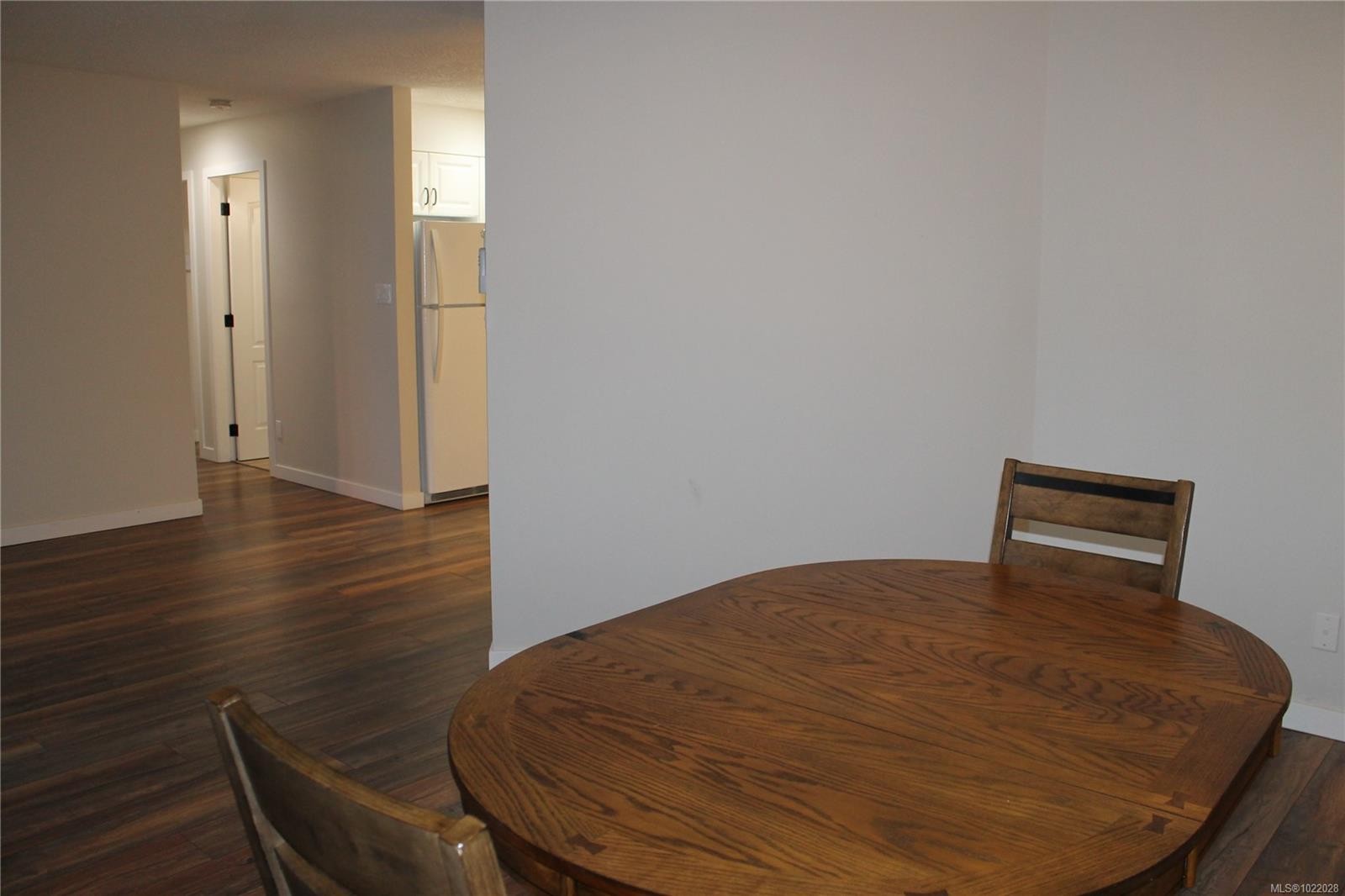 203-300 Bundock Ave, Duncan, BC - Indoor Photo Showing Dining Room