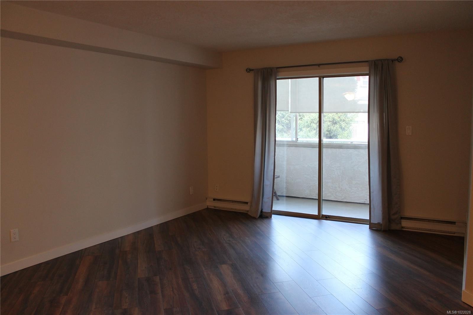 203-300 Bundock Ave, Duncan, BC - Indoor Photo Showing Other Room