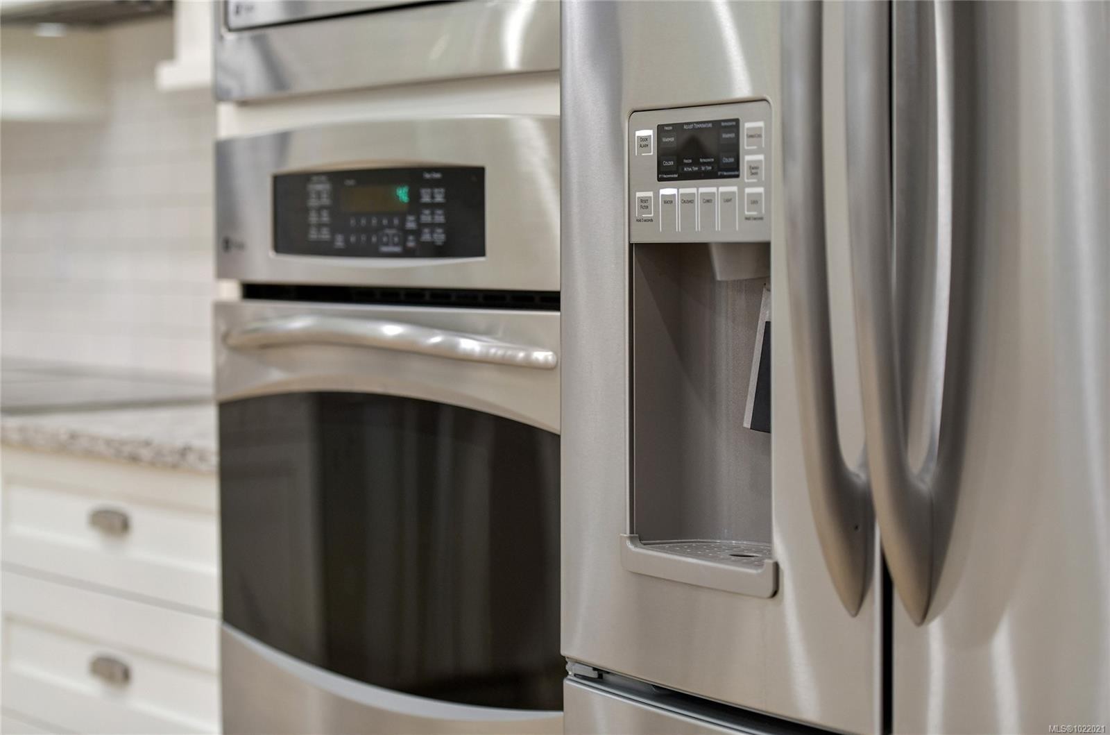 1238 Bluebell Pl, North Saanich, BC