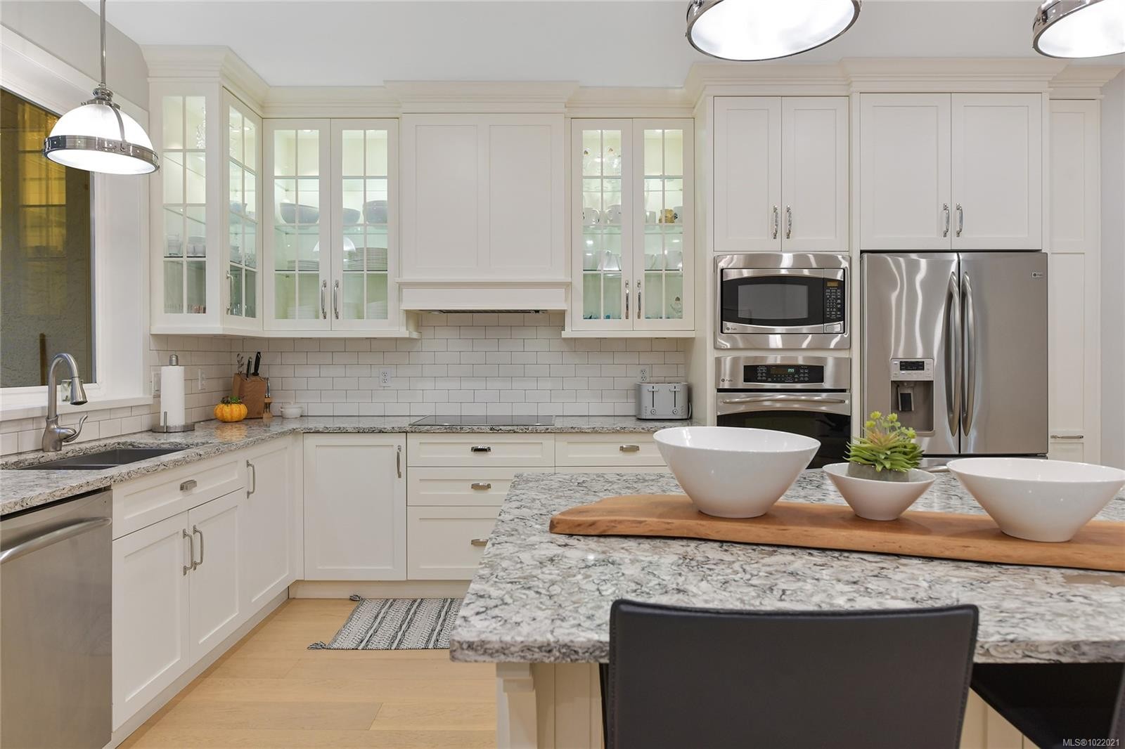 1238 Bluebell Pl, North Saanich, BC