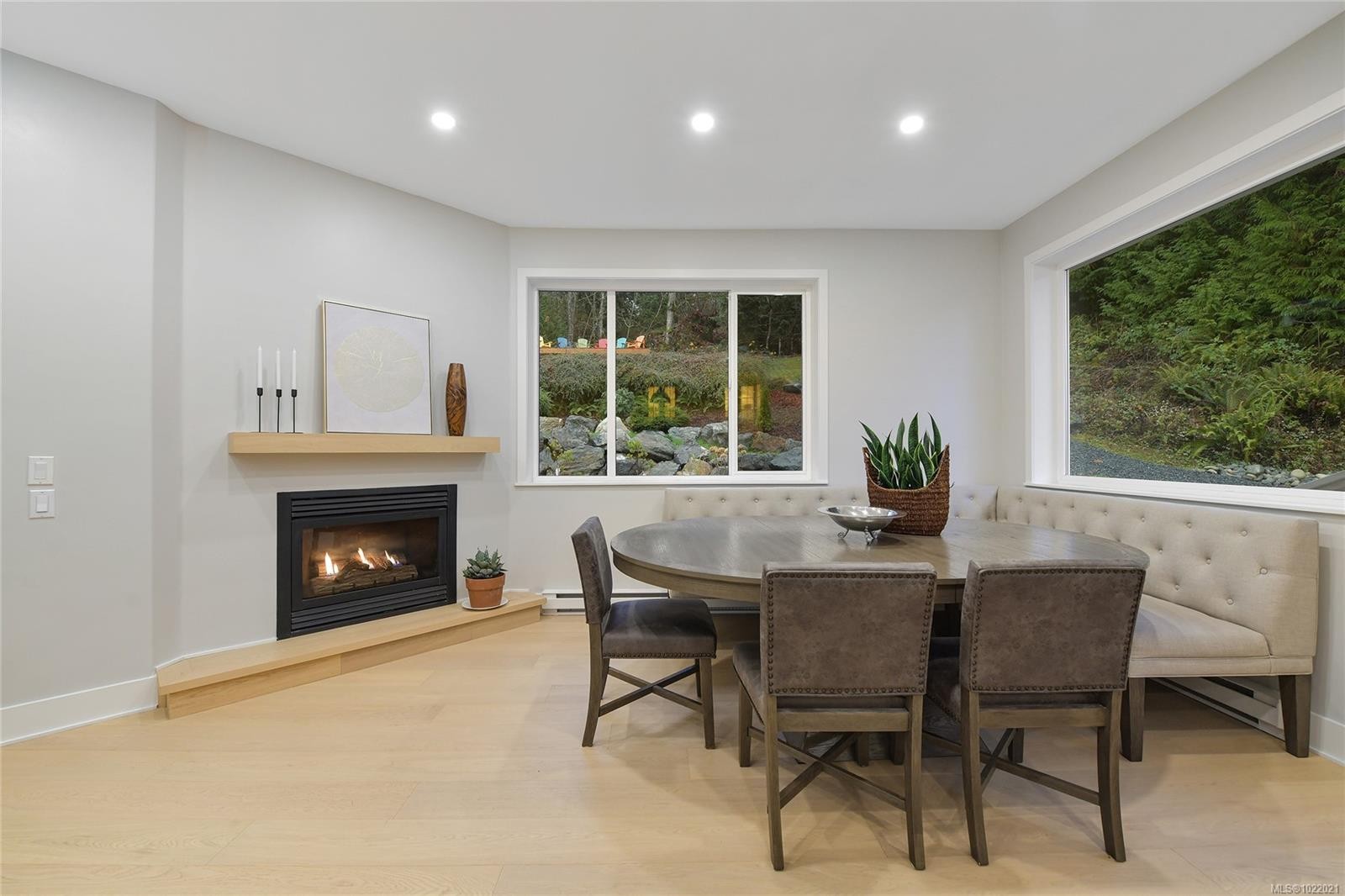 1238 Bluebell Pl, North Saanich, BC