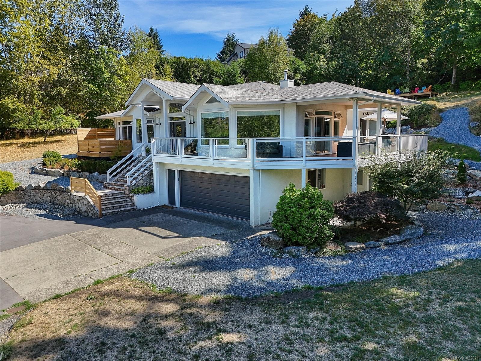 1238 Bluebell Pl, North Saanich, BC