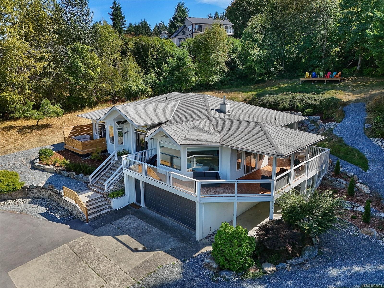 1238 Bluebell Pl, North Saanich, BC