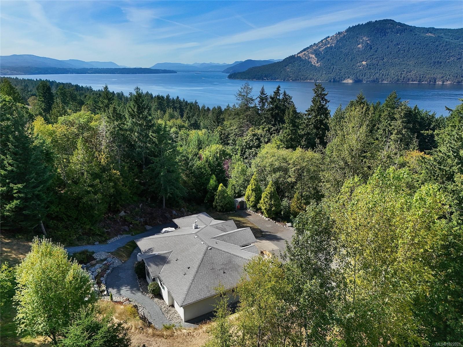 1238 Bluebell Pl, North Saanich, BC