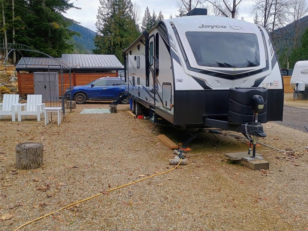 4955 Camp Creek Road, Revelstoke, BC