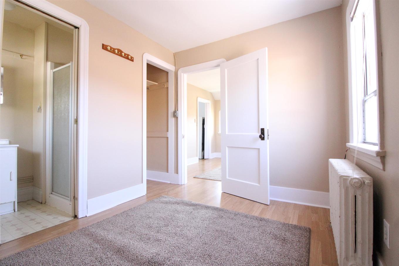 50 Ontario Street, Thunder Bay, ON - Indoor Photo Showing Other Room