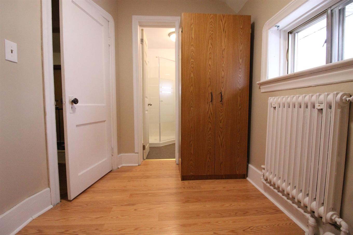 50 Ontario Street, Thunder Bay, ON - Indoor Photo Showing Other Room
