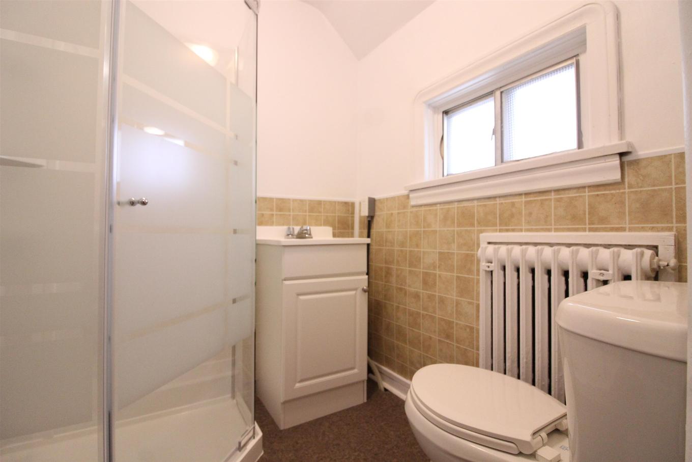 50 Ontario Street, Thunder Bay, ON - Indoor Photo Showing Bathroom