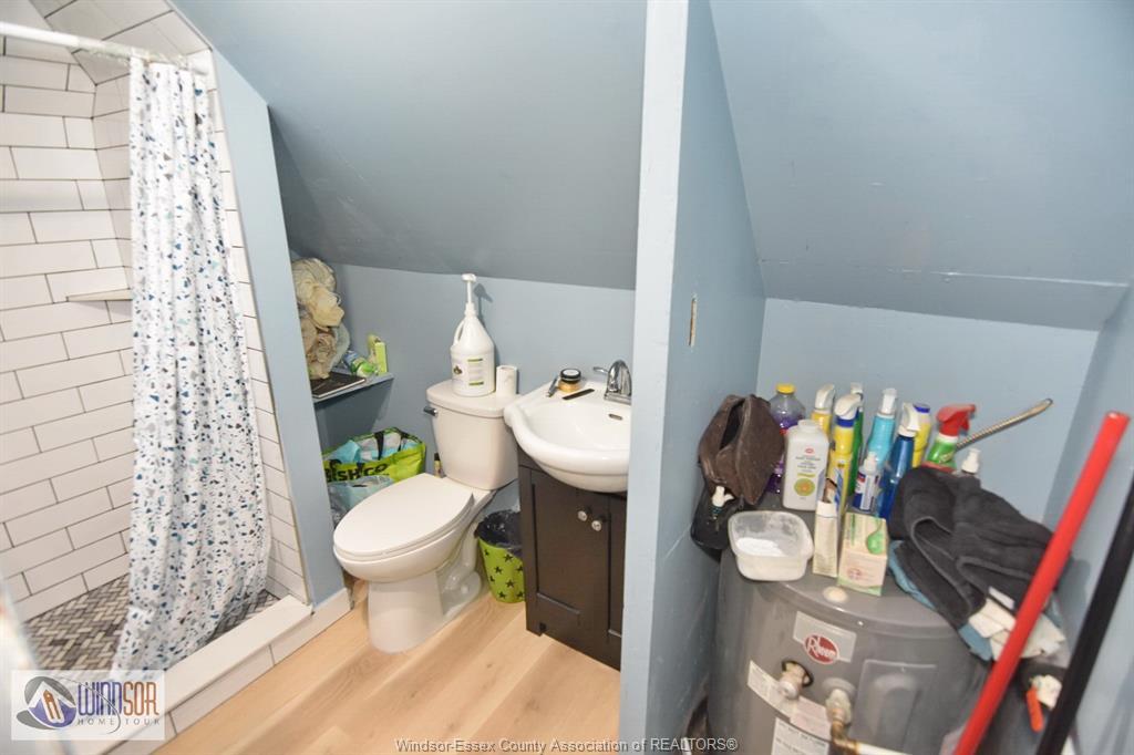 1453-1455 Wyandotte Street East, Windsor, ON