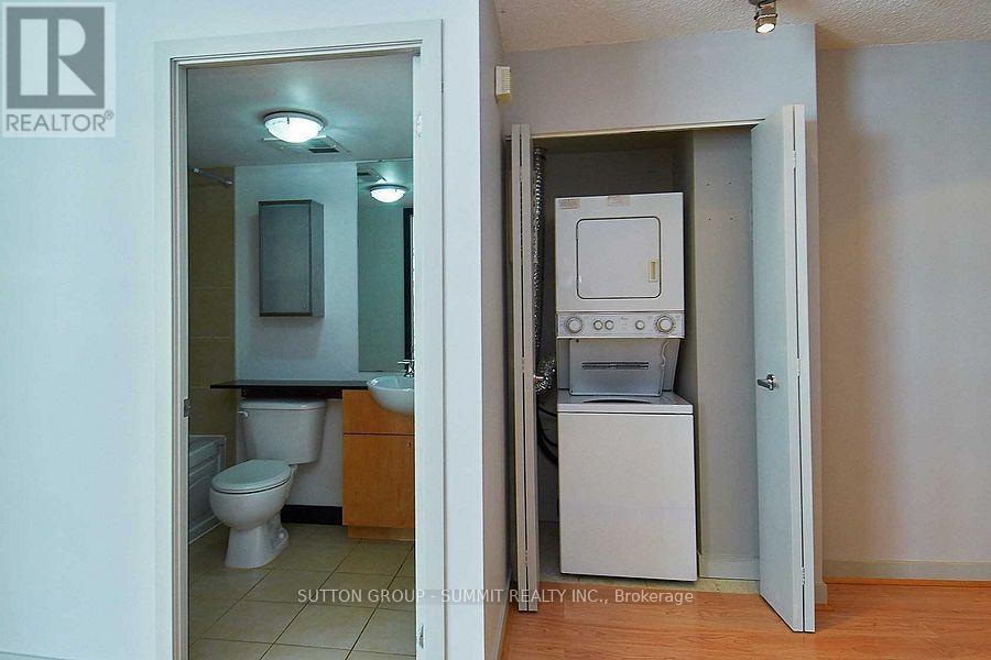 1003 - 361 Front Street, Toronto, ON - Indoor