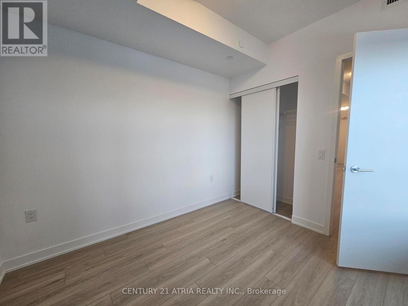522 - 7439 Kingston Road, Toronto, ON - Indoor Photo Showing Other Room
