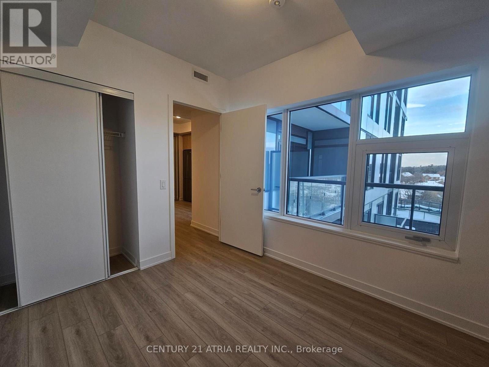 522 - 7439 Kingston Road, Toronto, ON - Indoor Photo Showing Other Room