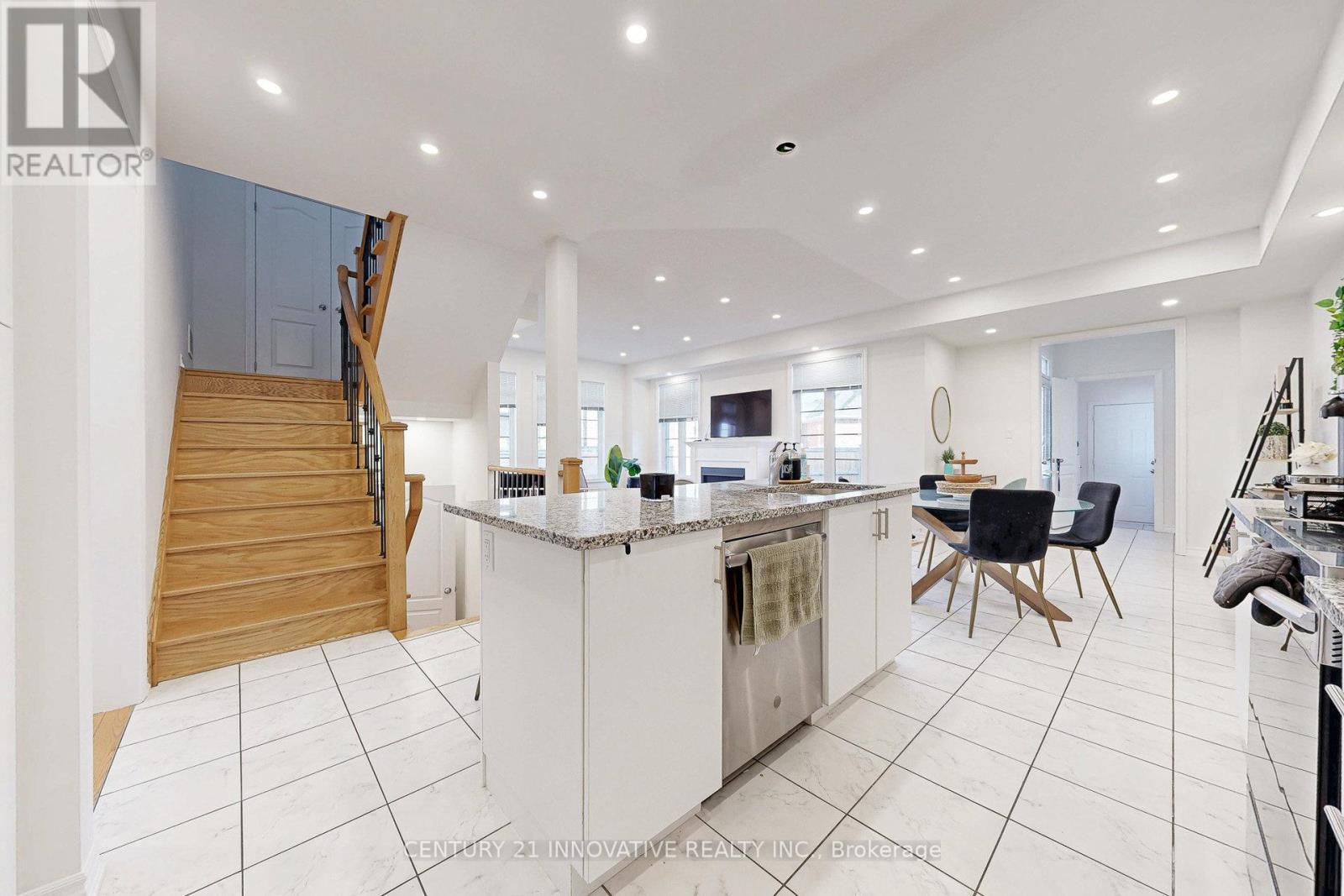 1173 Church Street N, Ajax, ON - Indoor Photo Showing Kitchen With Upgraded Kitchen