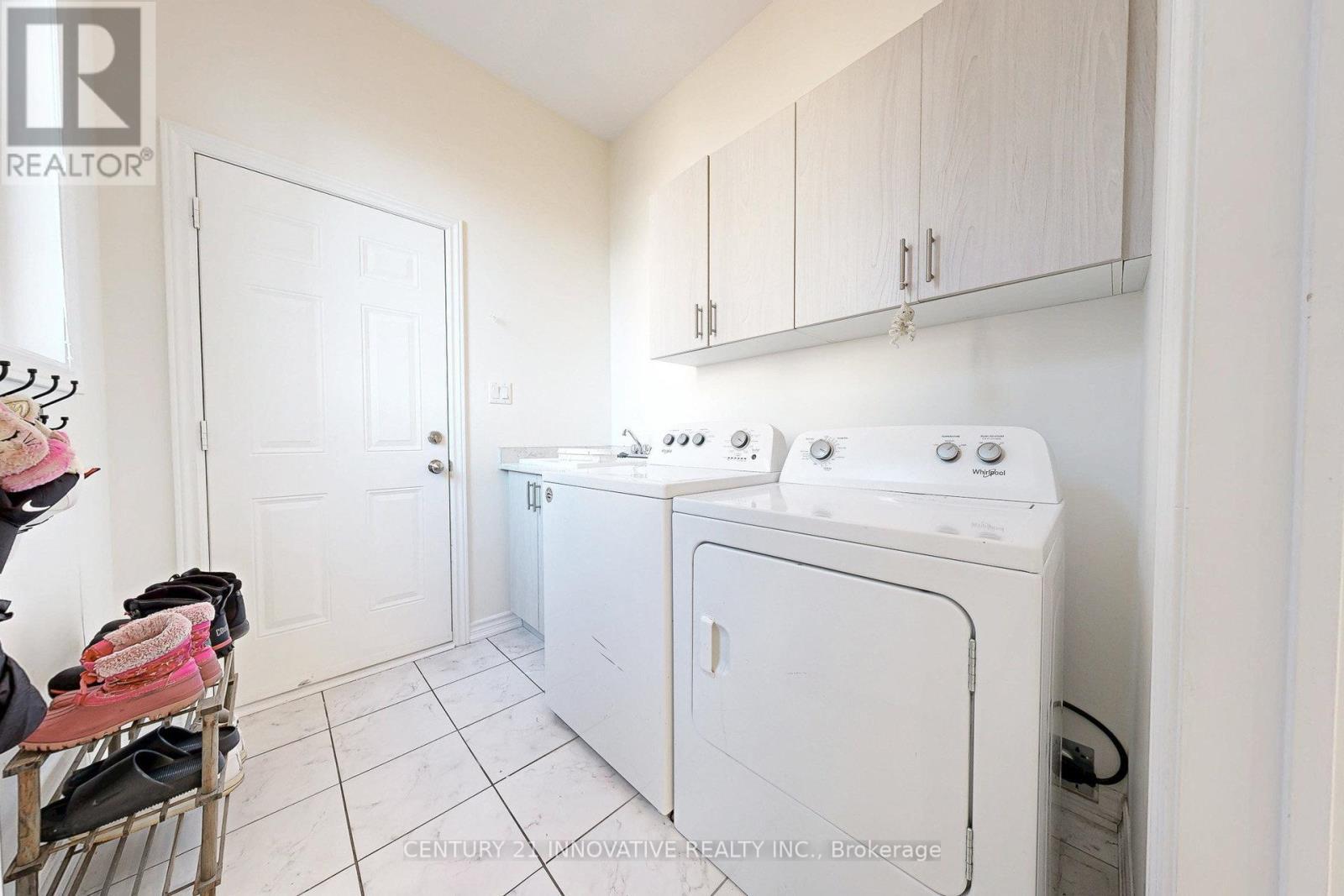 1173 Church Street N, Ajax, ON - Indoor Photo Showing Laundry Room