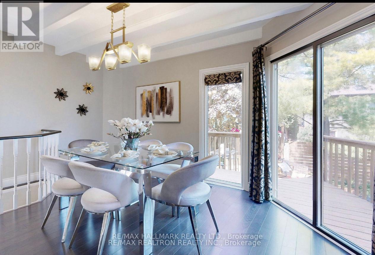 280 Douglas Road, Richmond Hill, ON - Indoor Photo Showing Dining Room