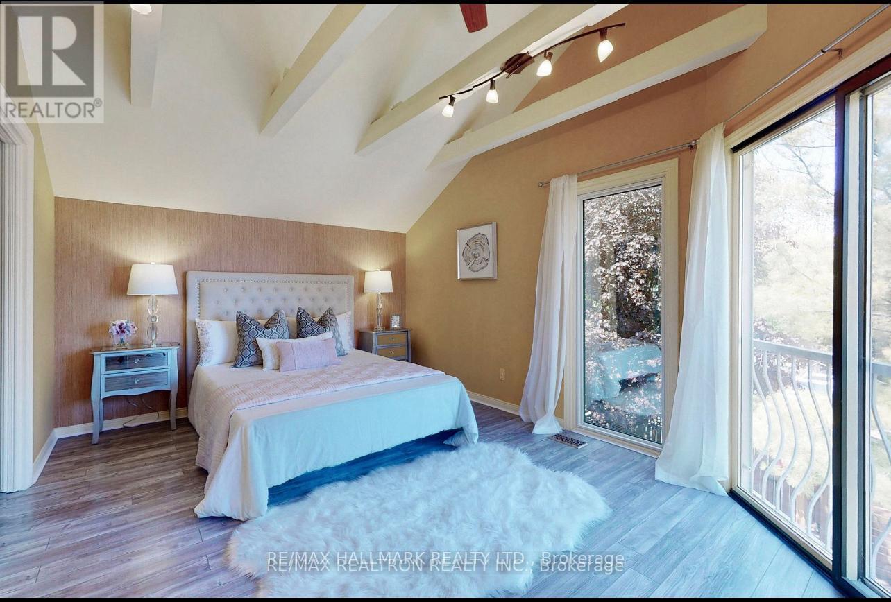 280 Douglas Road, Richmond Hill, ON - Indoor Photo Showing Bedroom