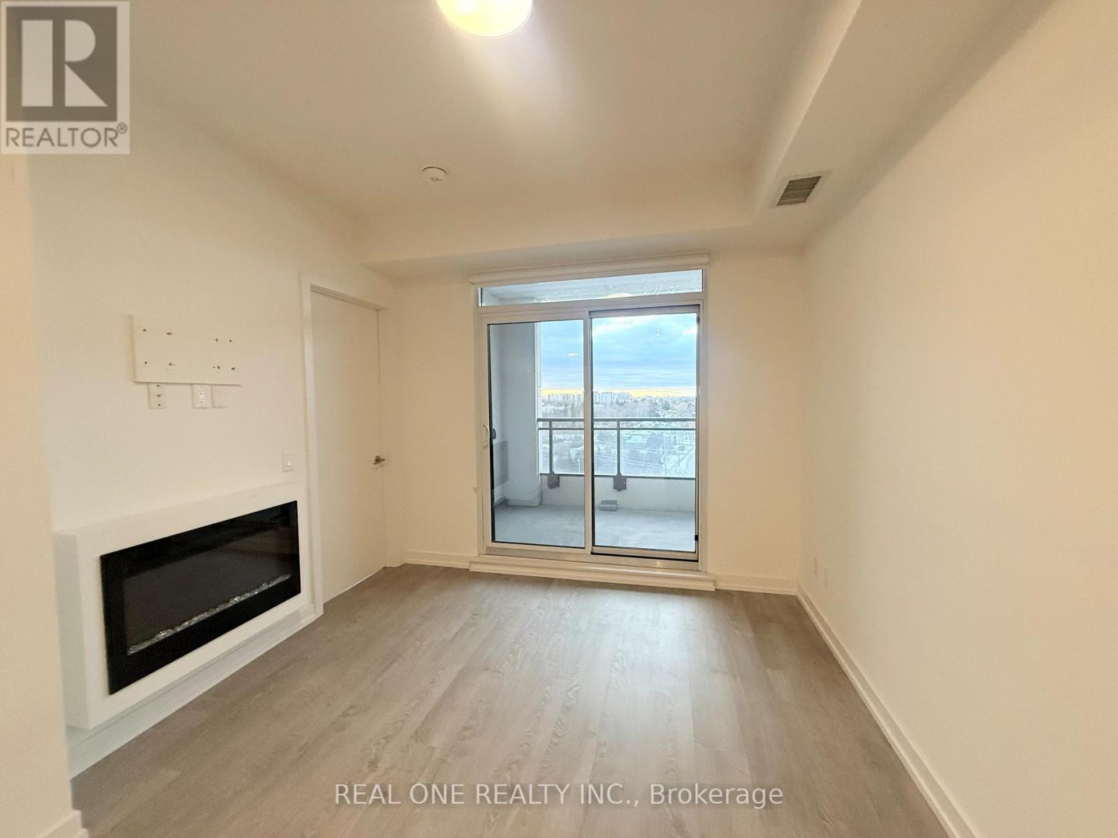 715 - 1 Grandview Avenue, Markham, ON - Indoor Photo Showing Other Room With Fireplace