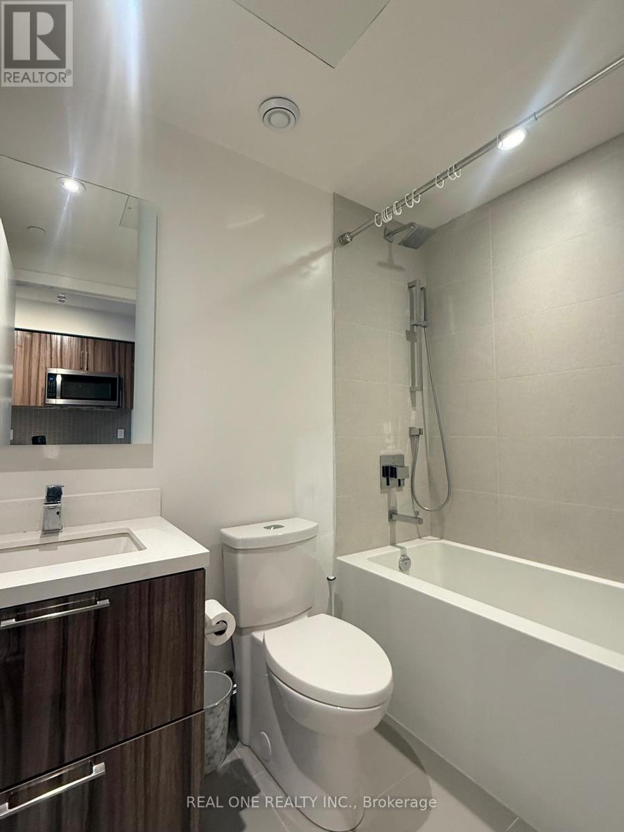 715 - 1 Grandview Avenue, Markham, ON - Indoor Photo Showing Bathroom