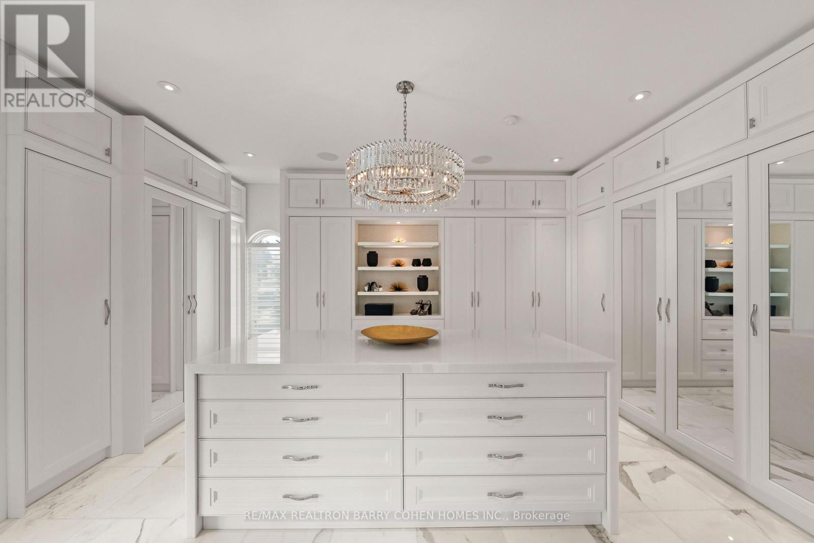 116 Eden Vale Drive, King, ON - Indoor Photo Showing Other Room