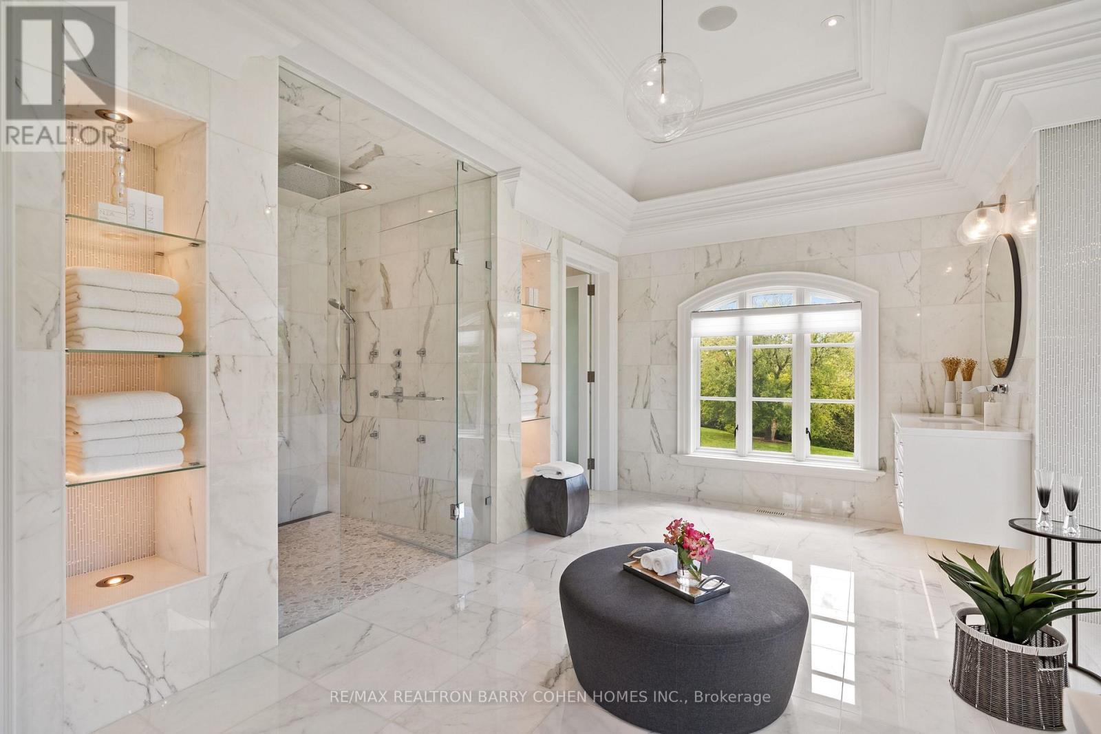 116 Eden Vale Drive, King, ON - Indoor Photo Showing Other Room