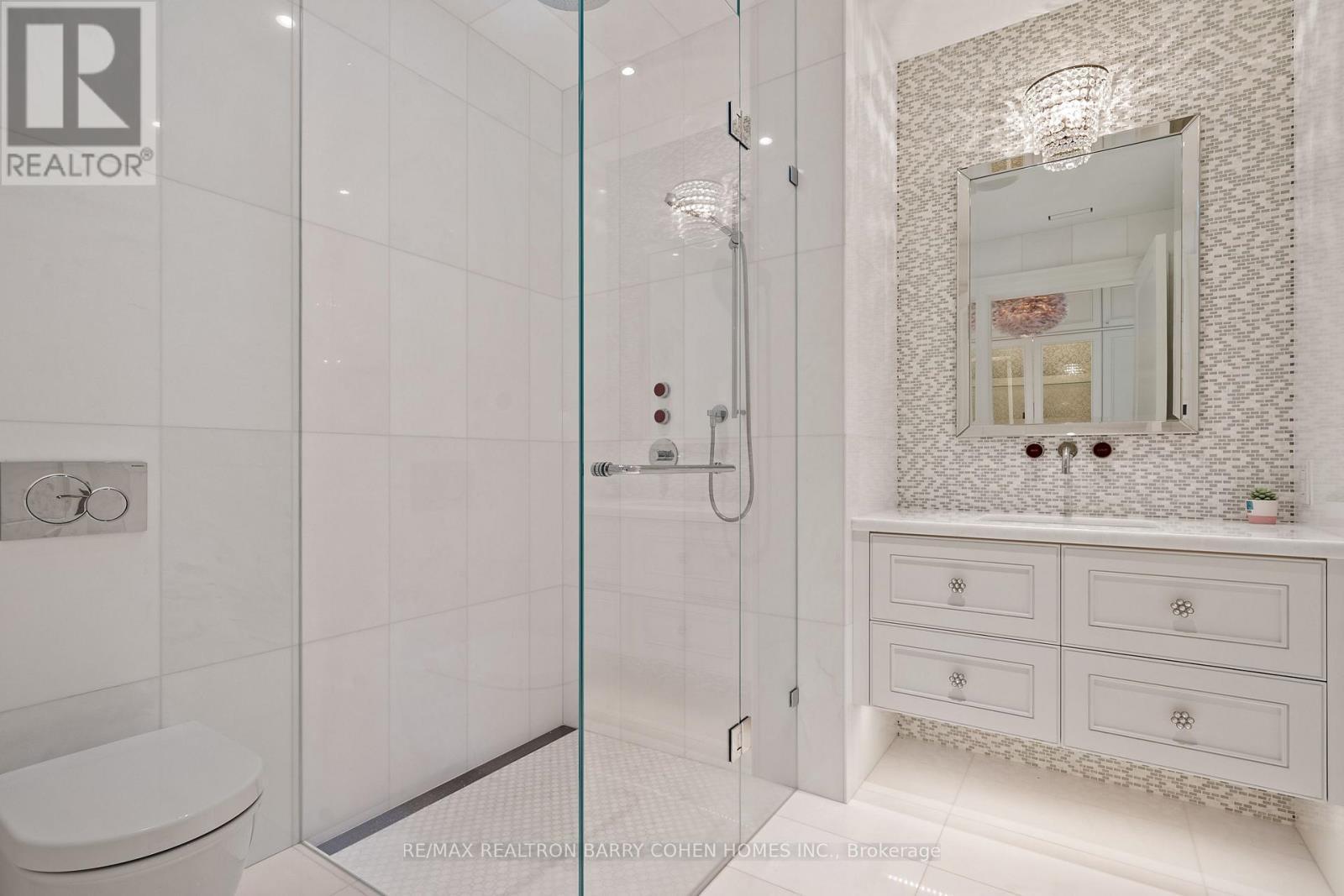 116 Eden Vale Drive, King, ON - Indoor Photo Showing Bathroom