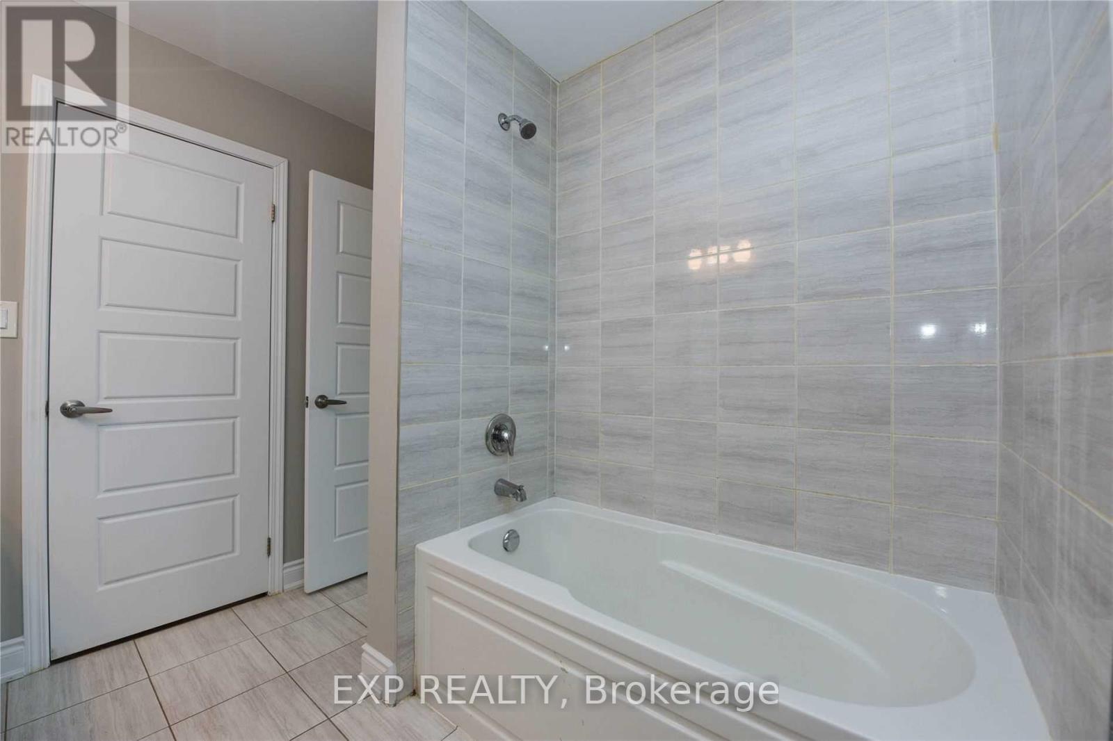 249 Hinton Terrace, Milton, ON - Indoor Photo Showing Bathroom