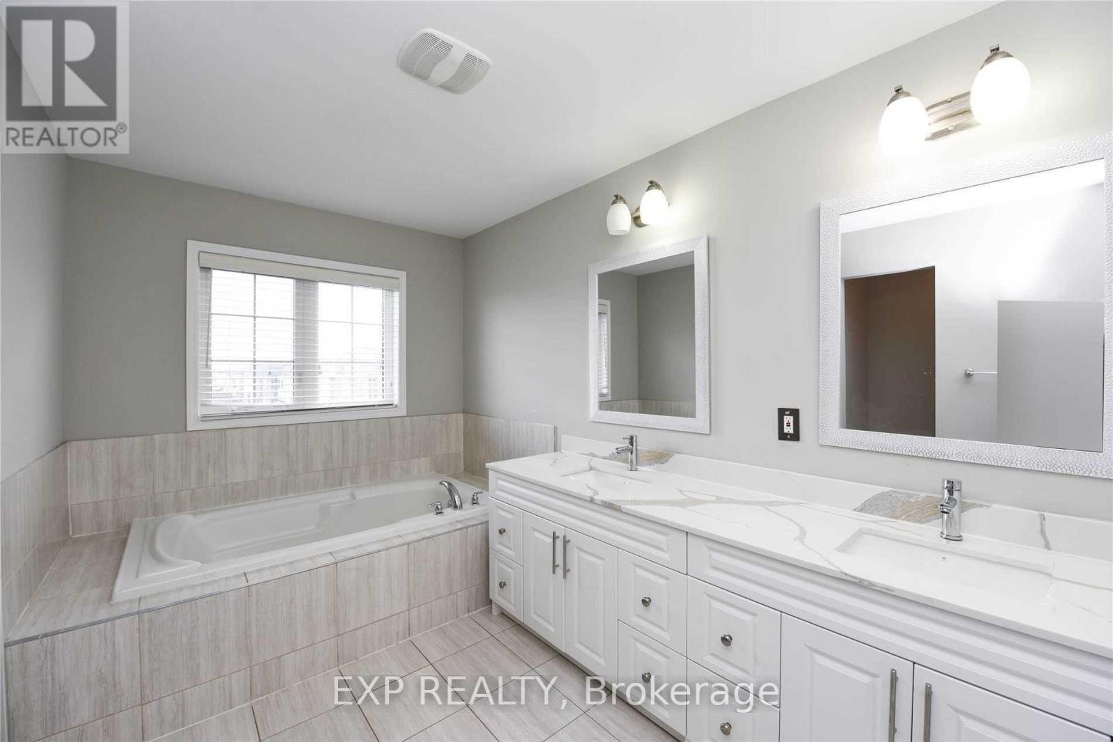 249 Hinton Terrace, Milton, ON - Indoor Photo Showing Bathroom
