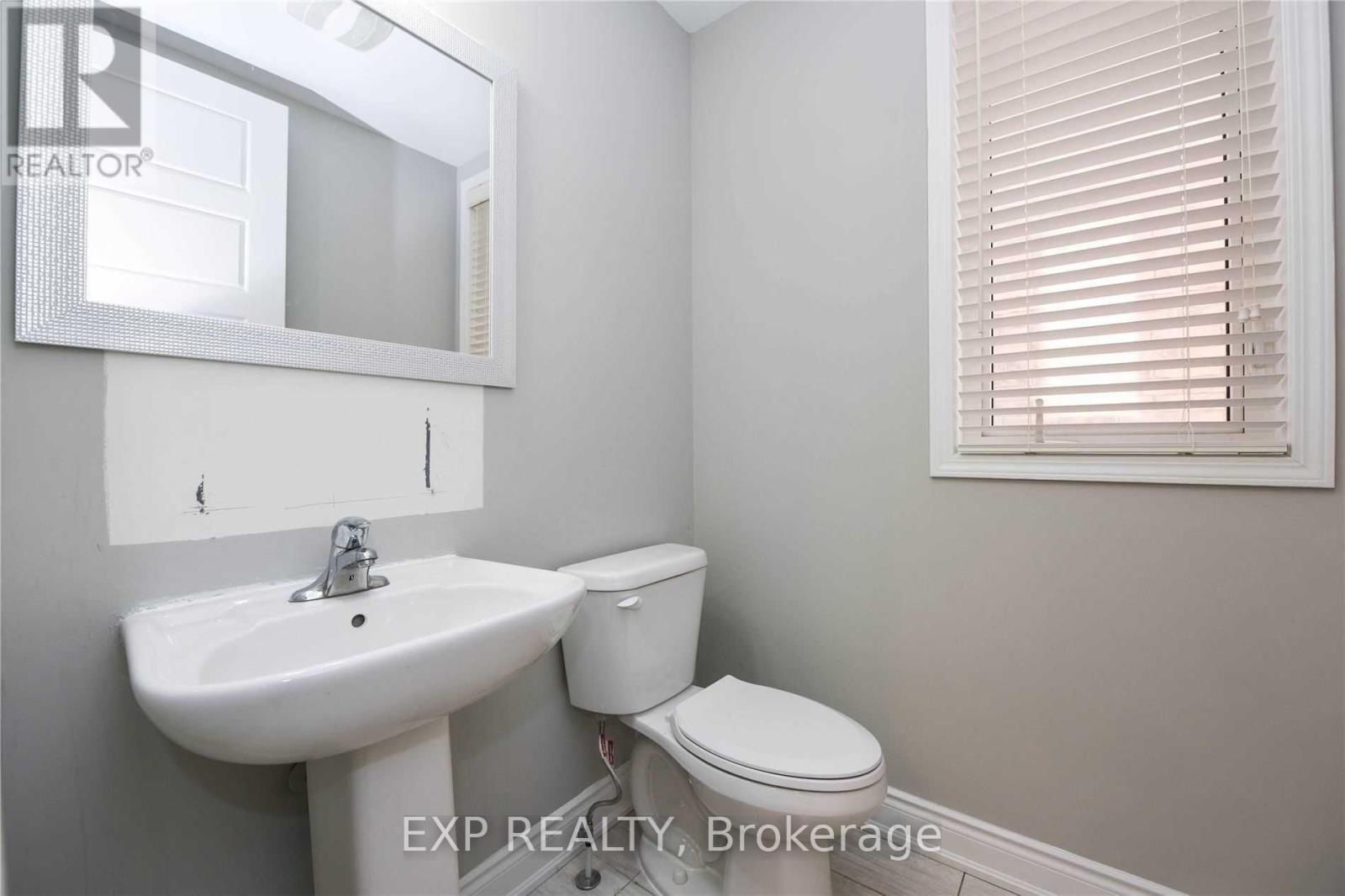 249 Hinton Terrace, Milton, ON - Indoor Photo Showing Bathroom