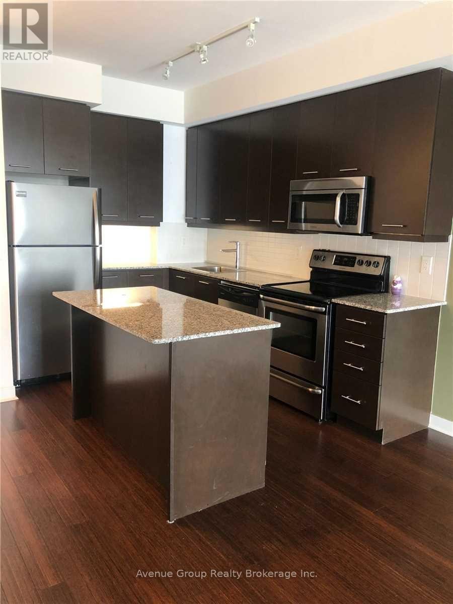 1207 - 360 Square One Drive, Mississauga, ON - Indoor Photo Showing Kitchen