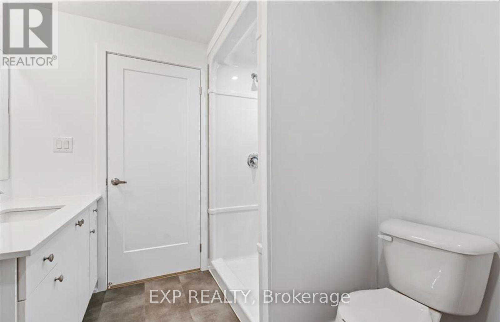 314 - 781 Clare Avenue, Welland, ON - Indoor Photo Showing Bathroom