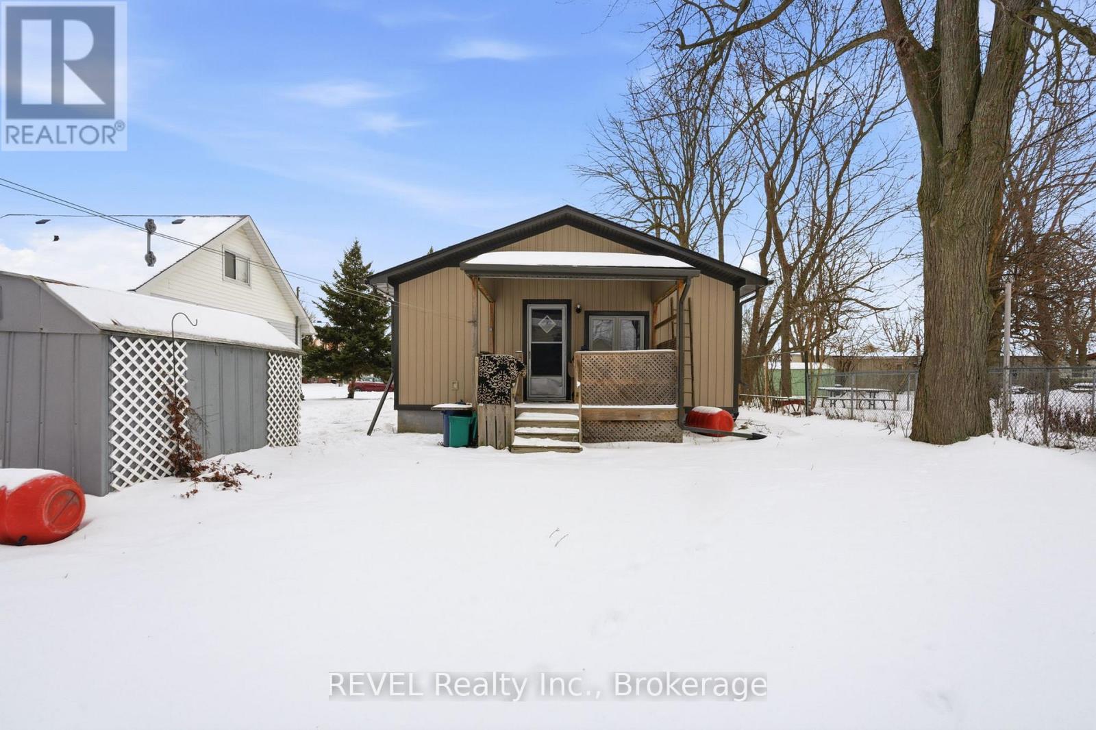18 Kingsmill Street, Fort Erie (Central), ON - Outdoor