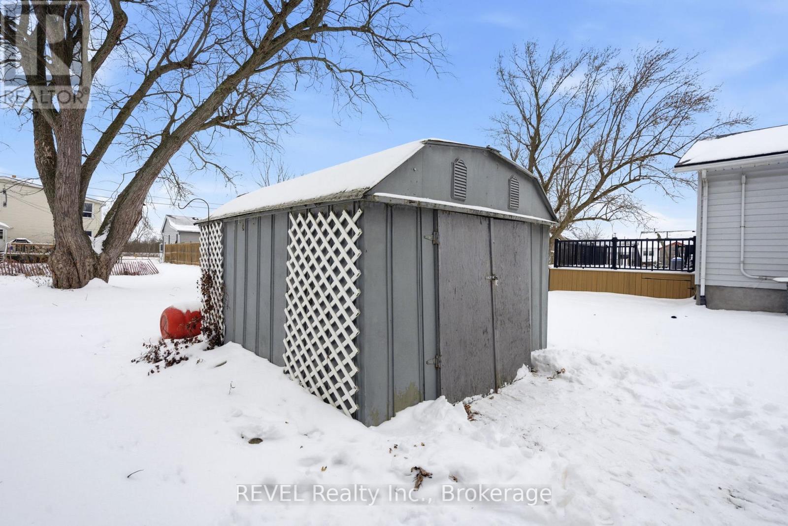 18 Kingsmill Street, Fort Erie (Central), ON - Outdoor