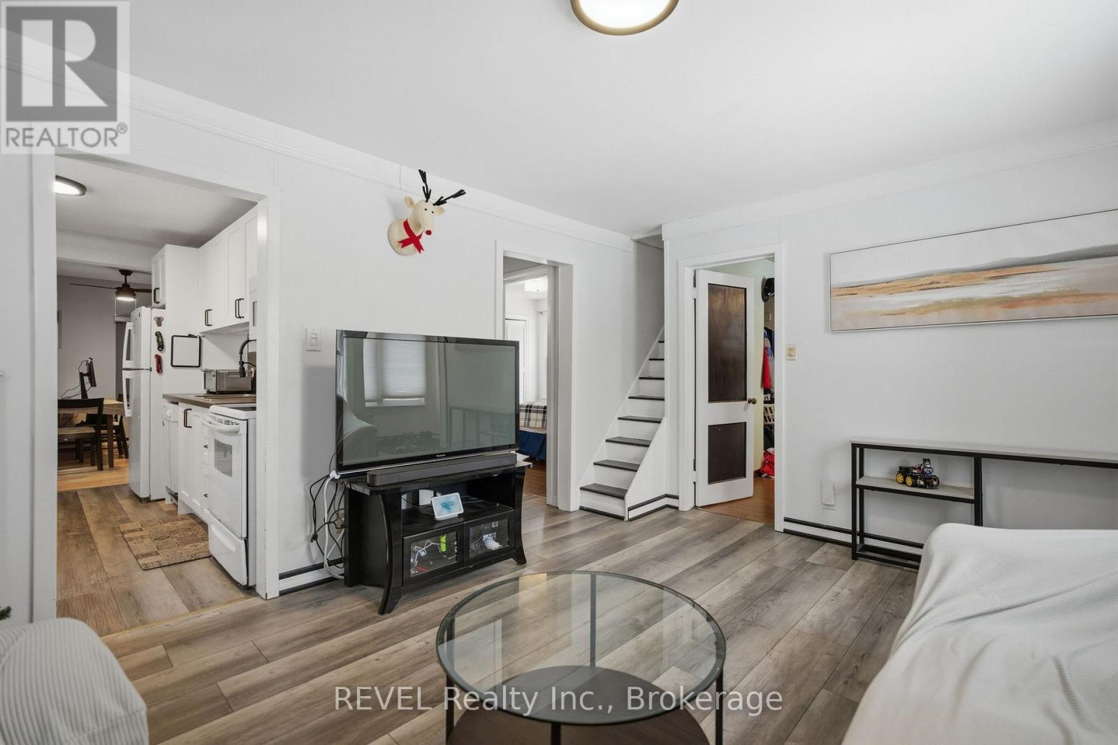 18 Kingsmill Street, Fort Erie (Central), ON - Indoor