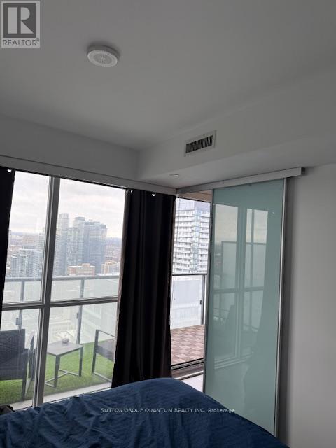 4705 - 15 Grenville Street W, Toronto, ON - Indoor