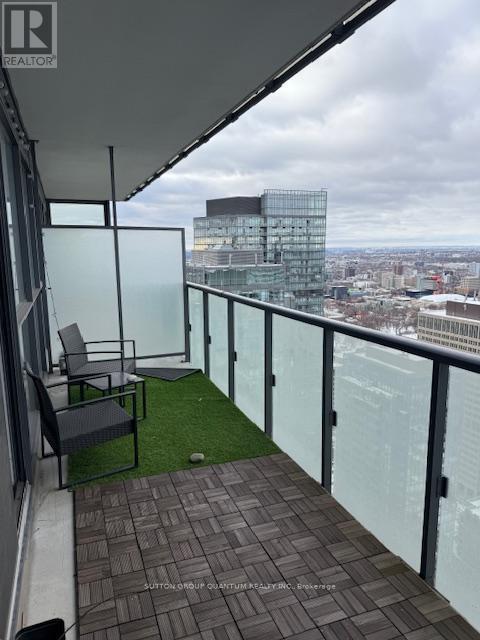 4705 - 15 Grenville Street W, Toronto, ON - Outdoor With View With Exterior