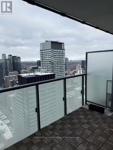 4705 - 15 Grenville Street W, Toronto, ON - Outdoor With View With Exterior