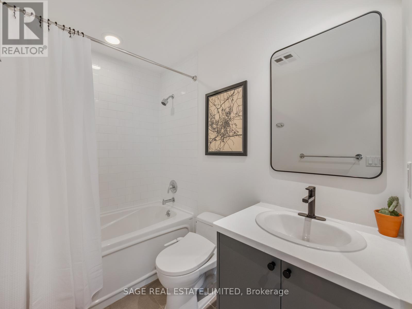 1204 - 333 Adelaide Street E, Toronto, ON - Indoor Photo Showing Bathroom