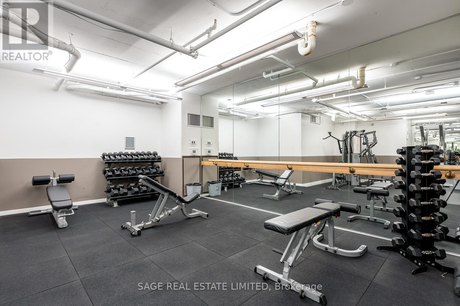 1204 - 333 Adelaide Street E, Toronto, ON - Indoor Photo Showing Gym Room