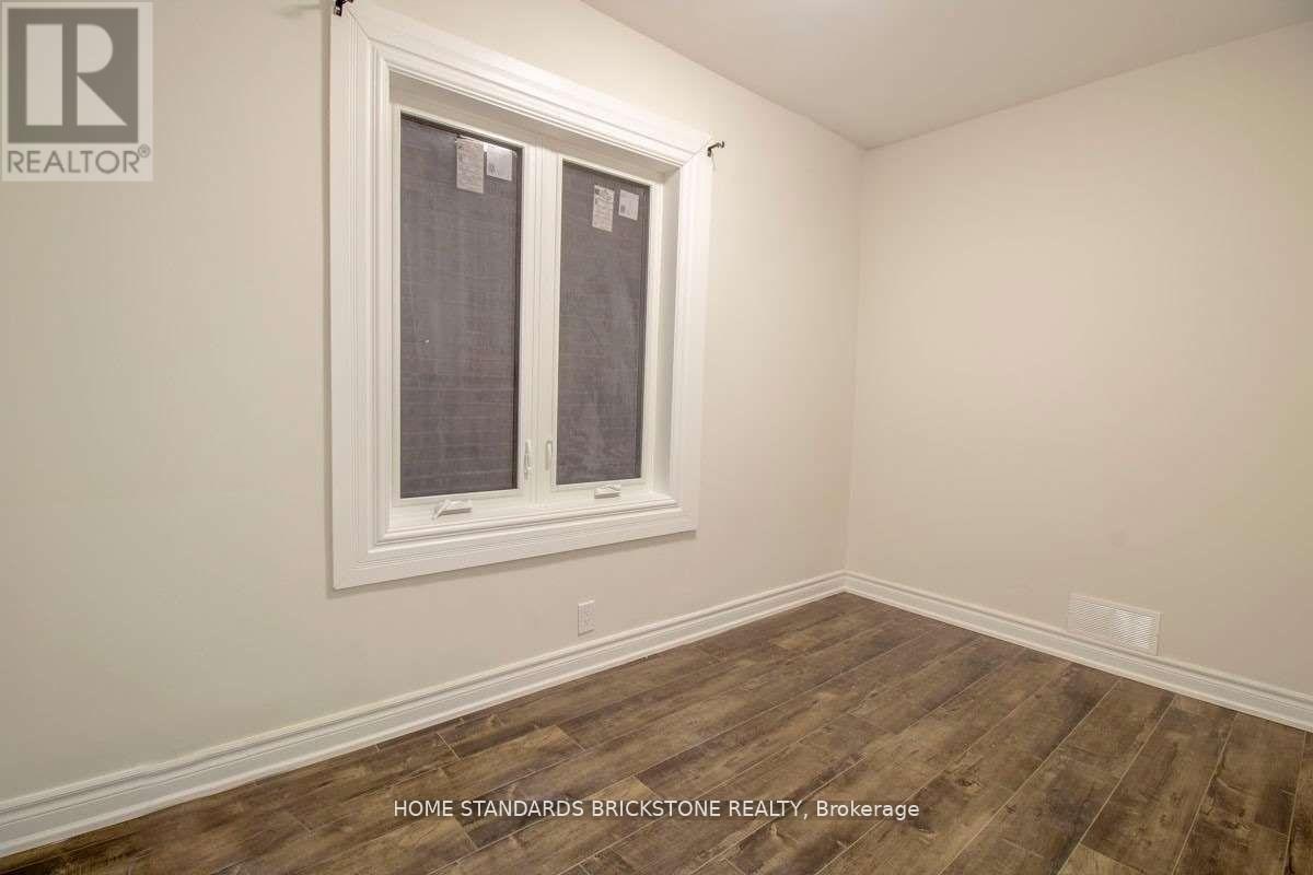 Main - 792 Pape Avenue, Toronto, ON - Indoor Photo Showing Other Room