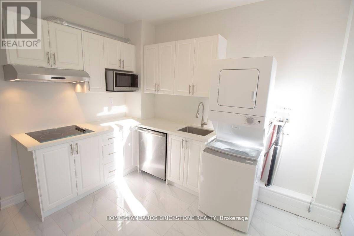 Main - 792 Pape Avenue, Toronto, ON - Indoor Photo Showing Laundry Room