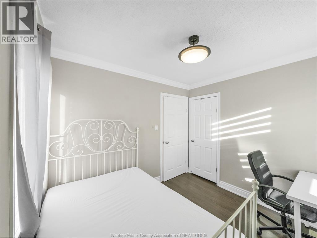 427 Indian, Windsor, ON - Indoor Photo Showing Bedroom