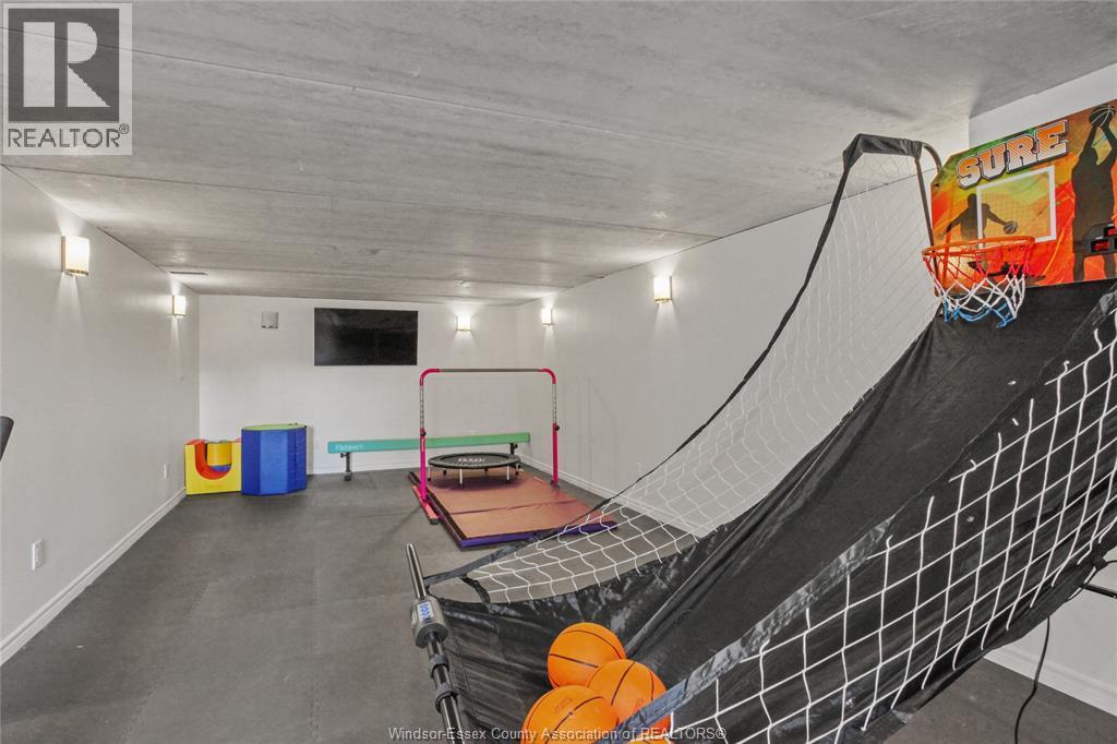 5938 Concession 5 North, Amherstburg, ON - Indoor