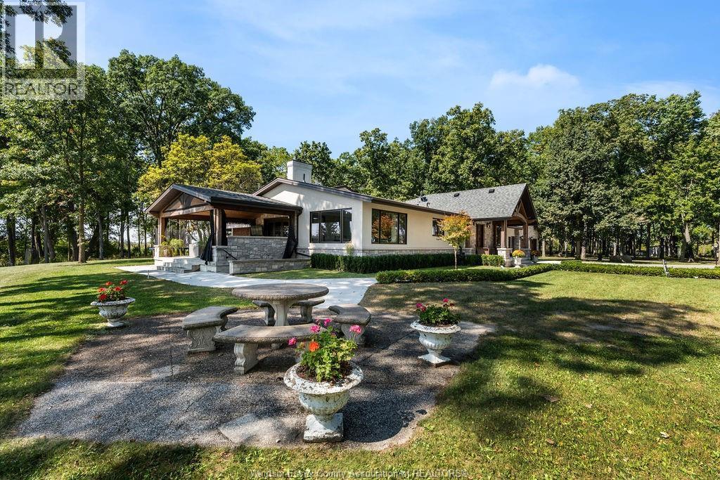 5938 Concession 5 North, Amherstburg, ON - Outdoor With Deck Patio Veranda