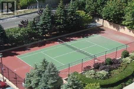 1805 - 135 Hillcrest Avenue, Mississauga, ON - Outdoor