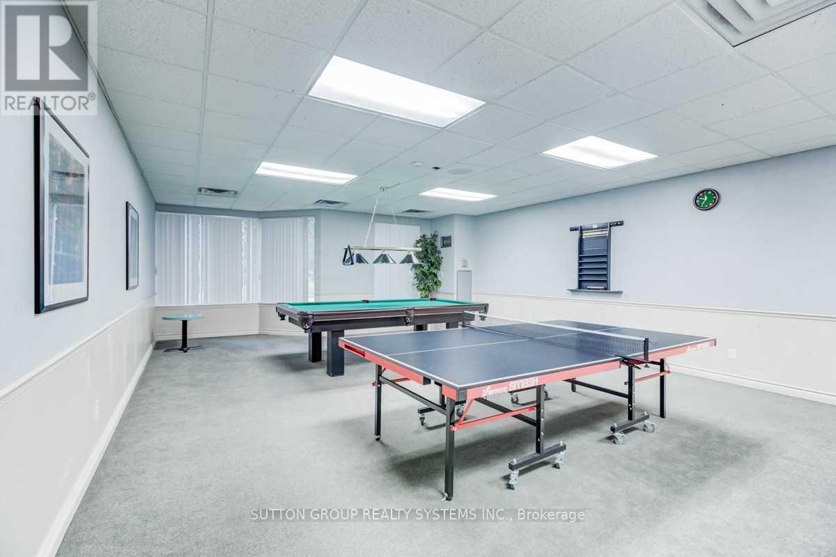 1805 - 135 Hillcrest Avenue, Mississauga, ON - Indoor Photo Showing Other Room