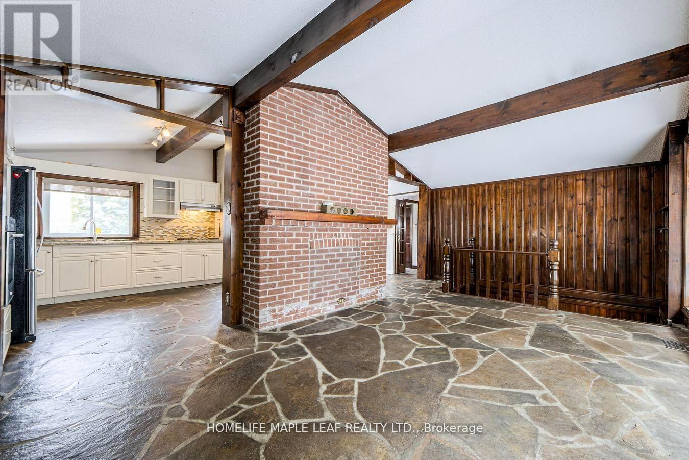 253048 9Th Line, Amaranth, ON - Photo Showing Other Room