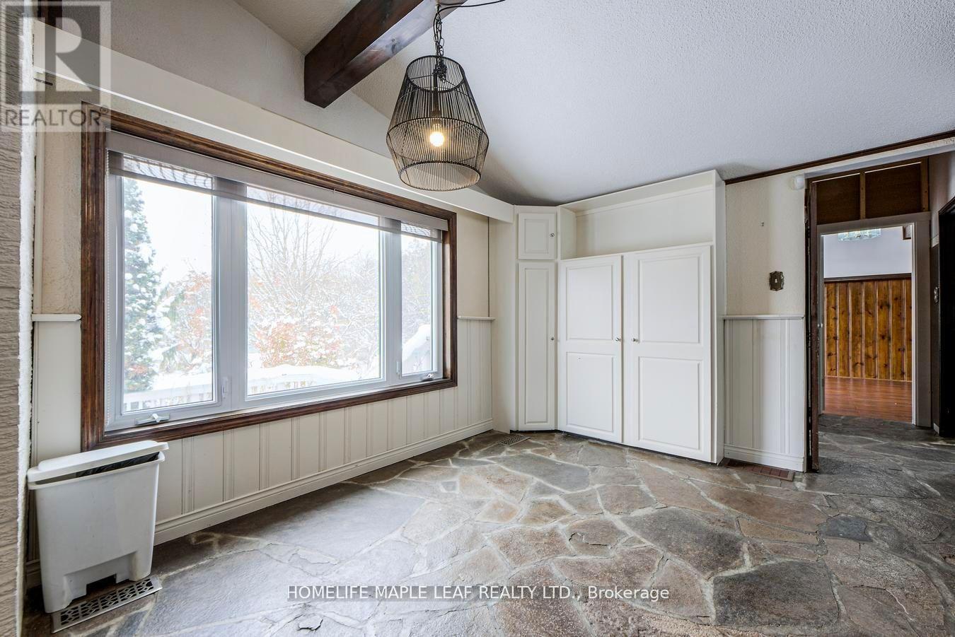 253048 9Th Line, Amaranth, ON - Indoor Photo Showing Other Room